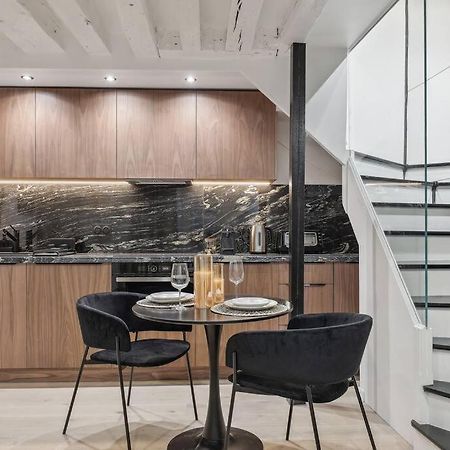 Duplex Parisien Pres Du Louvre Apartment Luaran gambar